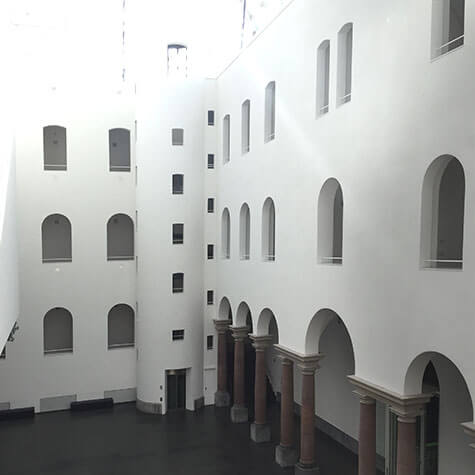 Malermeister Kleinau Düsseldorf Farbe im Raum Maler Renovierung Tapezieren Anstrich Fassade Innenraum