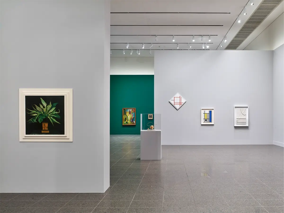 Anstricharbeiten im Museum für eine Ausstellung in Düsseldorf